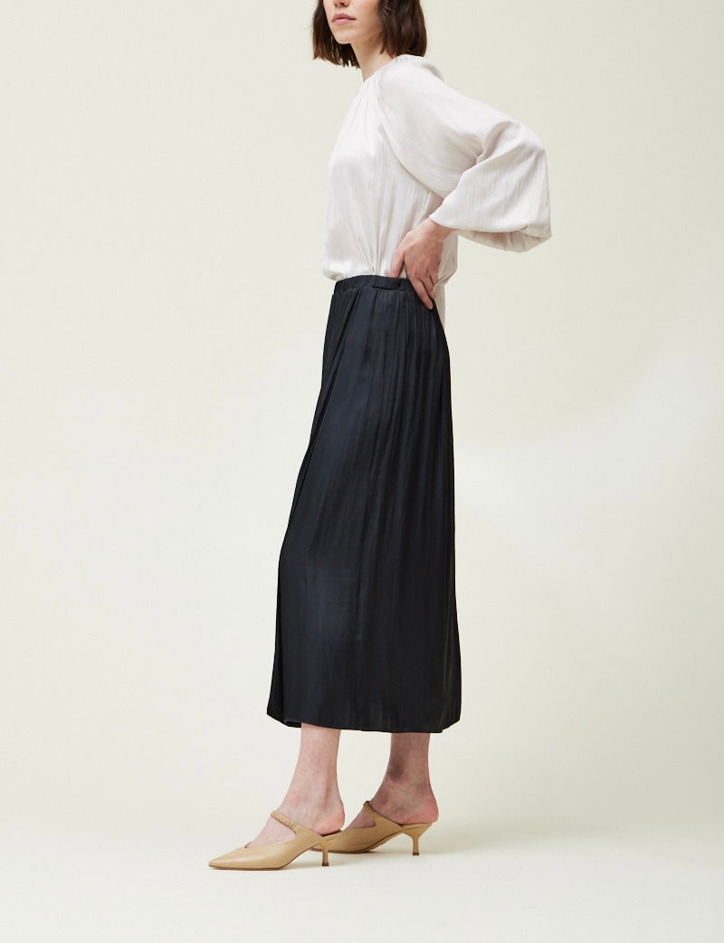 Lumi Skirt in Black