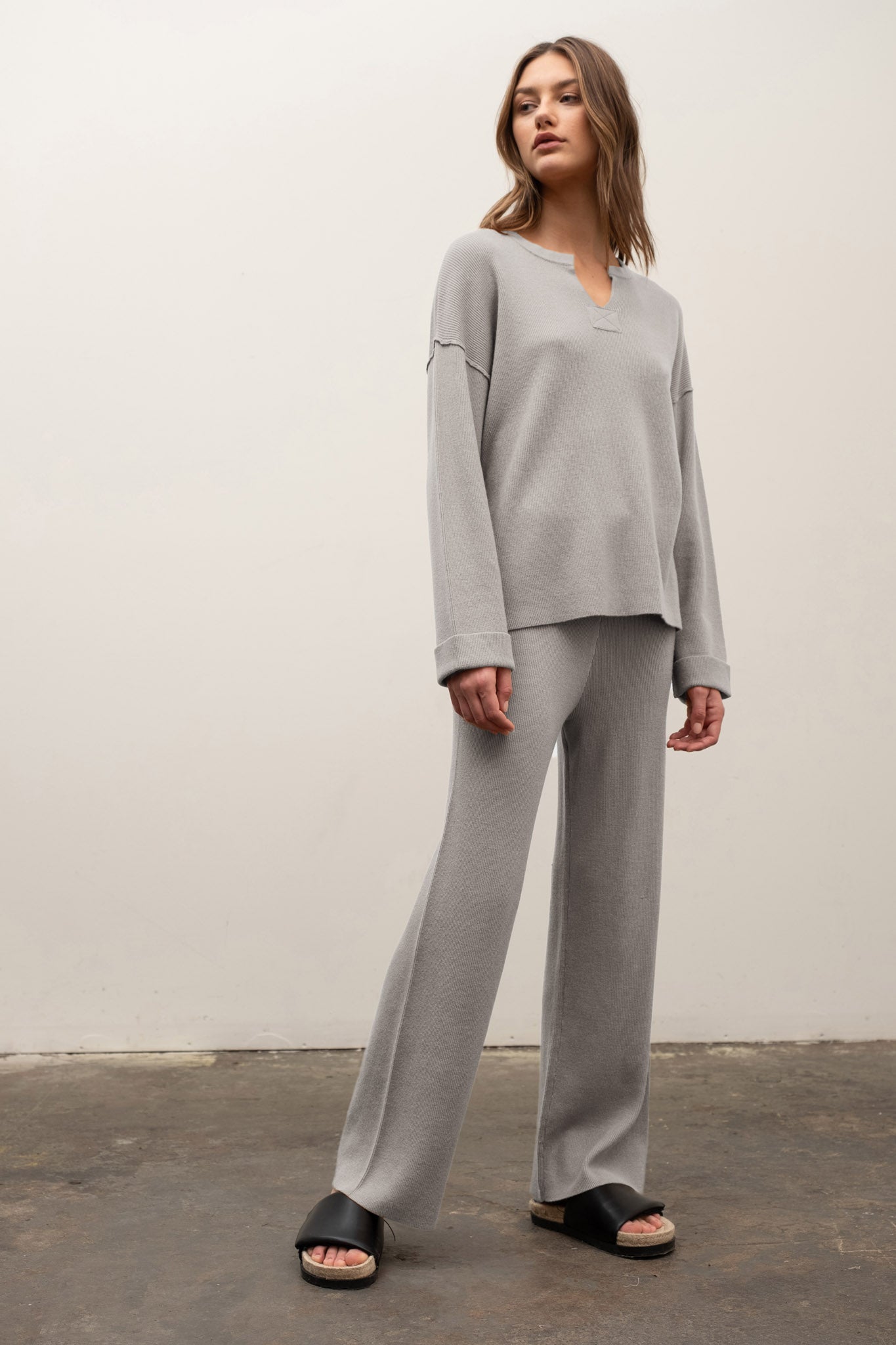 Heather Set in Grey