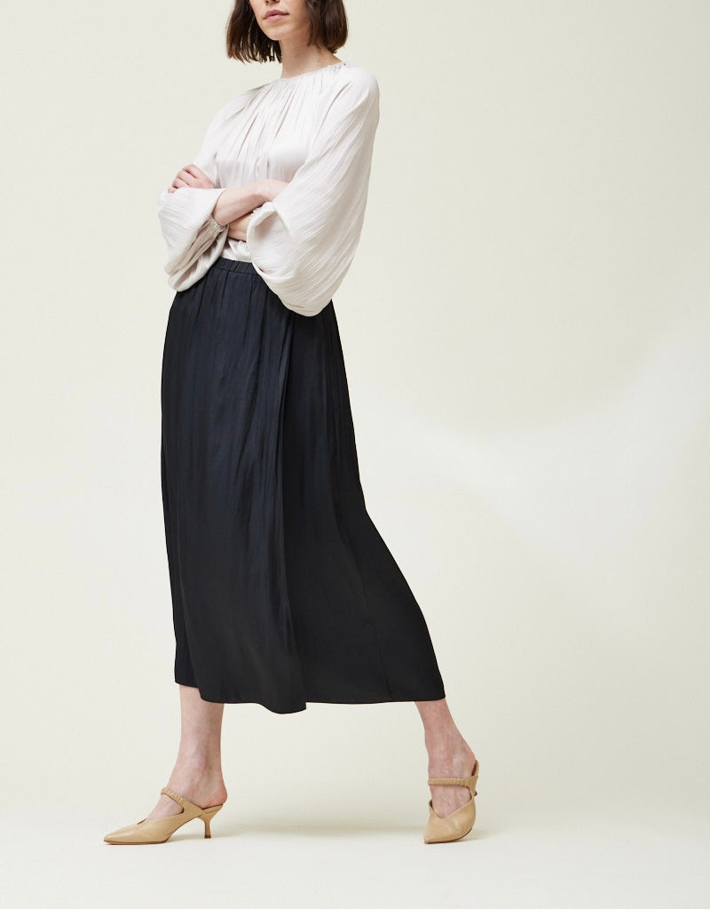 Lumi Skirt in Black